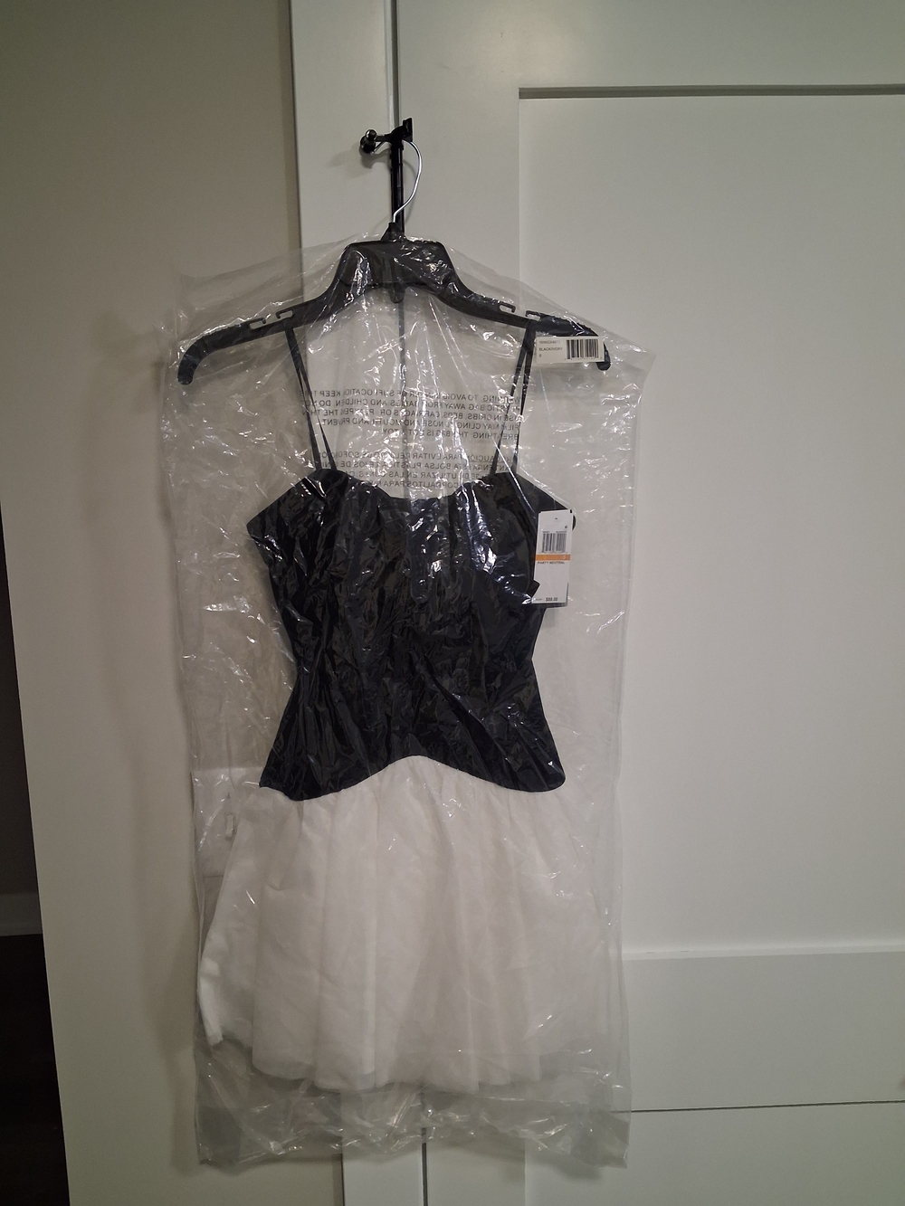 Seni and Cade Juniors/Womens Dress S - Party Neutral - Black/Ivory